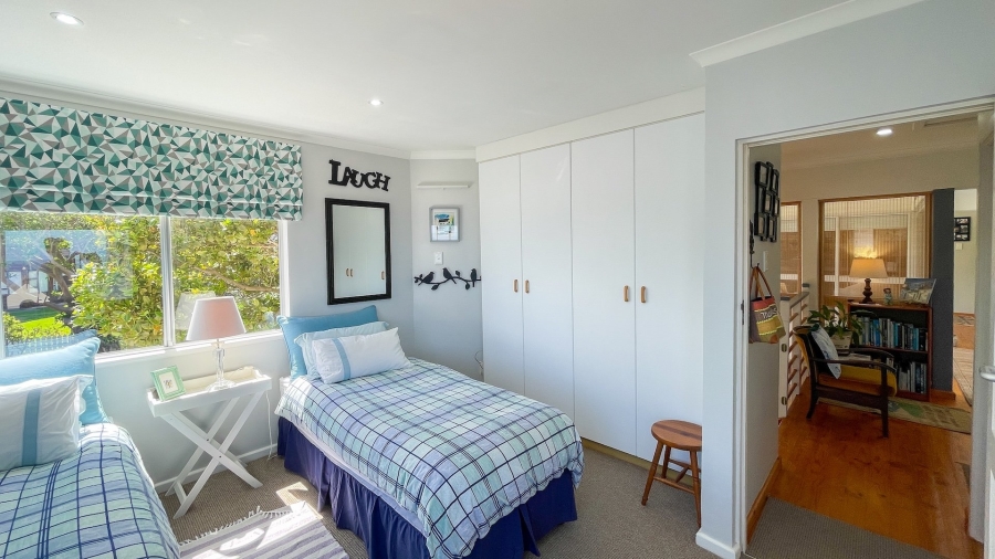 5 Bedroom Property for Sale in Hersham Western Cape